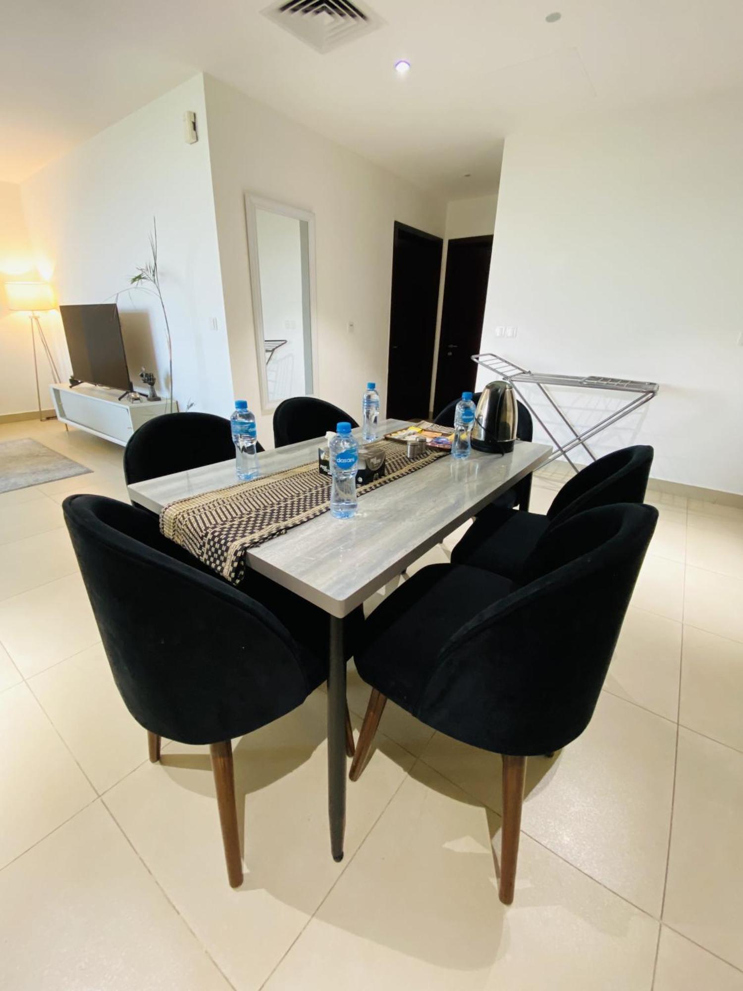 One Constitution Avenue - Apartments By Superhost Stays 이슬라마바드 외부 사진