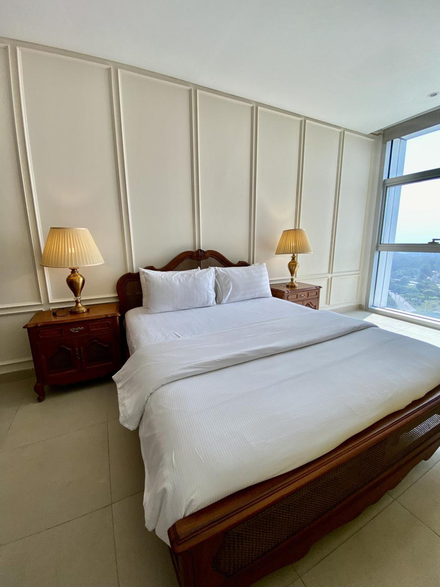 One Constitution Avenue - Apartments By Superhost Stays 이슬라마바드 외부 사진